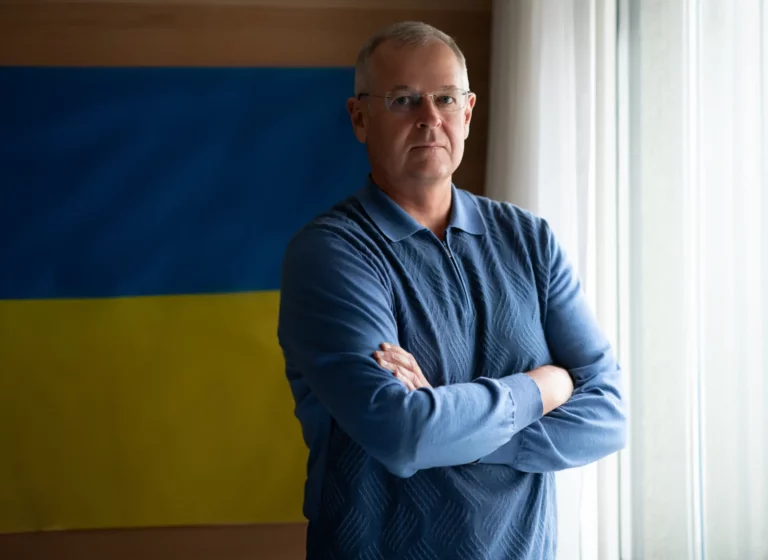 Денис Костржевський: Зеленський залишається легітимним лідером України