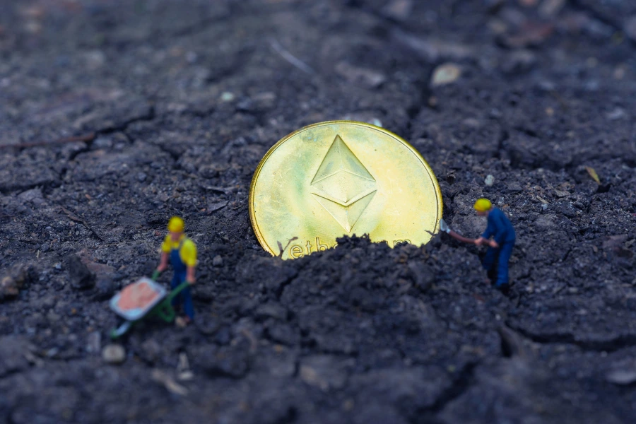 Ukraine’s Critical Minerals: Strategy, Investment, Reconstruction 17 November 2025 Critical Minerals Ukraine’s Critical Minerals: Strategy, Investment, Reconstruction